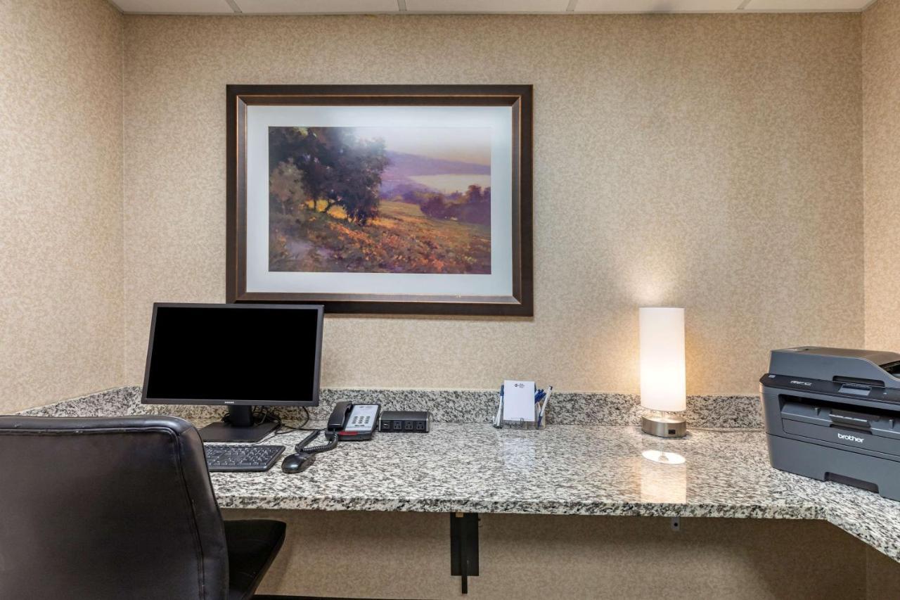 Best Western Plus Boulder Louisville Exterior photo